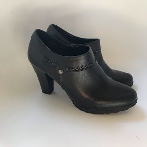 Whit Mountain Black Heel Ankle boots
